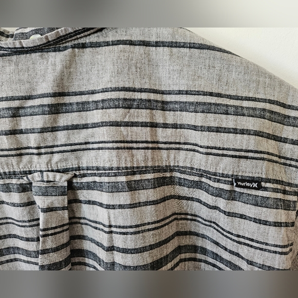 Hurley button front men's tee shirt top stripe pattern grey with pocket tshirt M - Picture 7 of 10